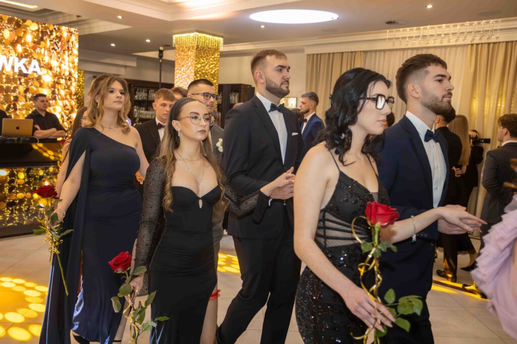 961A2595-Poprawione-Szum